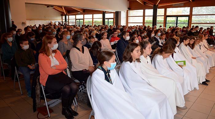 Messe aux Foréziales avec Monseigneur Sylvain Bataille